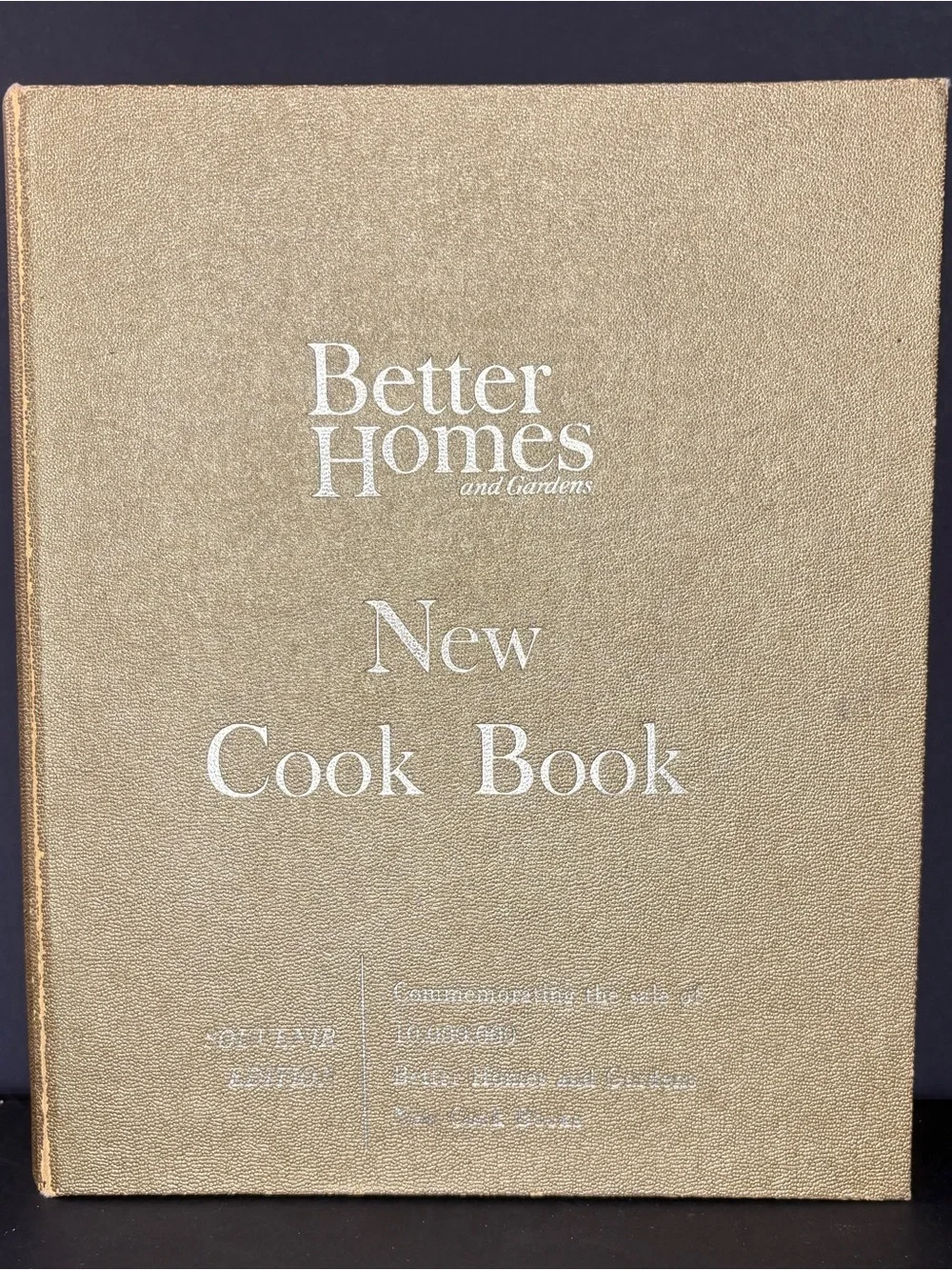 Better Homes And Gardens New Cook Book Souvenir Edition 1965 Gold Hardcover